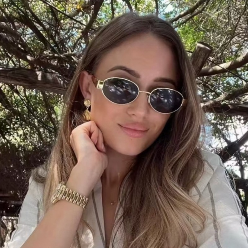 Fashionable High-end Oval Meta - Street Fashion Photoshoot review and price