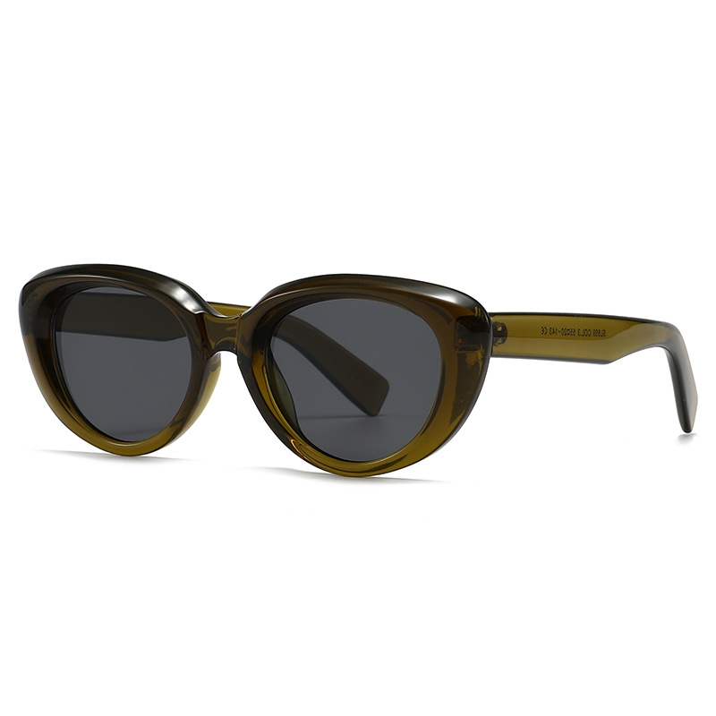 Brand cat-eye sunglasses trend - Street Fashion Photoshoot review and price