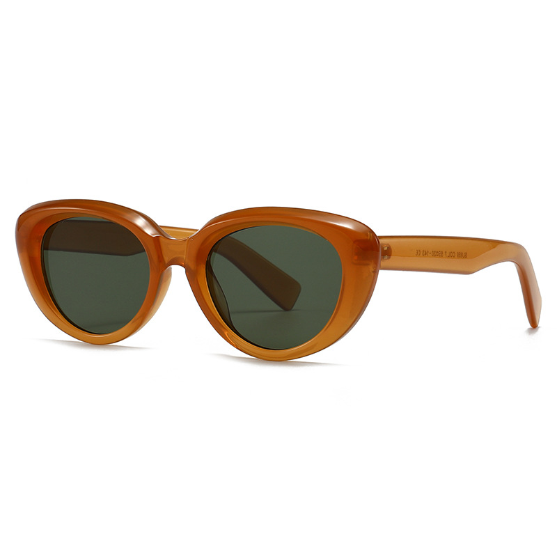 Brand cat-eye sunglasses trend - Street Fashion Photoshoot review and price