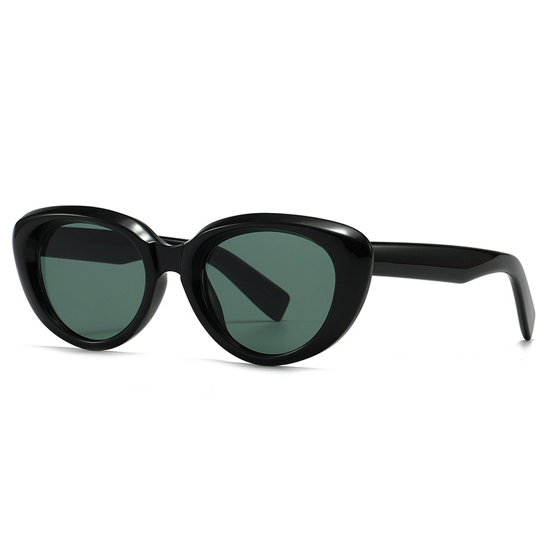 Brand cat-eye sunglasses trend - Street Fashion Photoshoot review and price